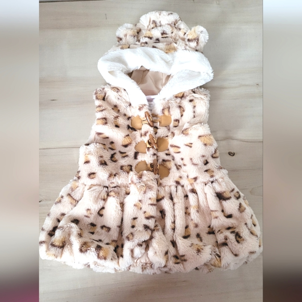 NWOT Leopard print faux fur hooded vest Kids - girls